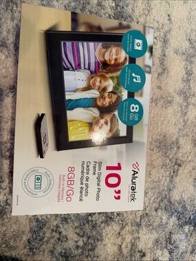 10" Slim Digital Photo Frame - Black (8GB)
